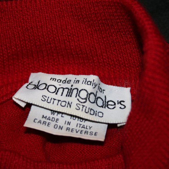 Bloomingdale's Red Mock Turtleneck Sweater Size Small - Picture 3 of 3